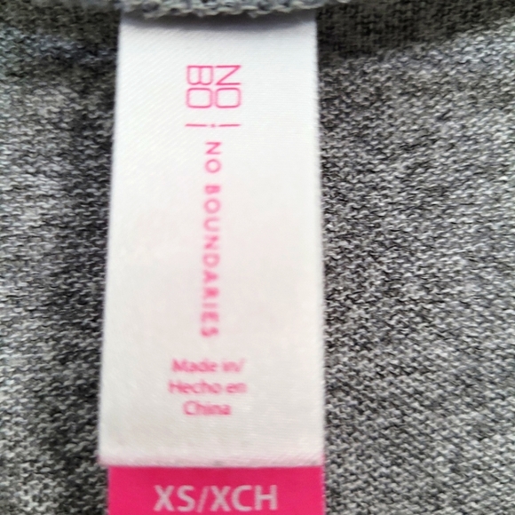 🍁 Sweater - Picture 3 of 3